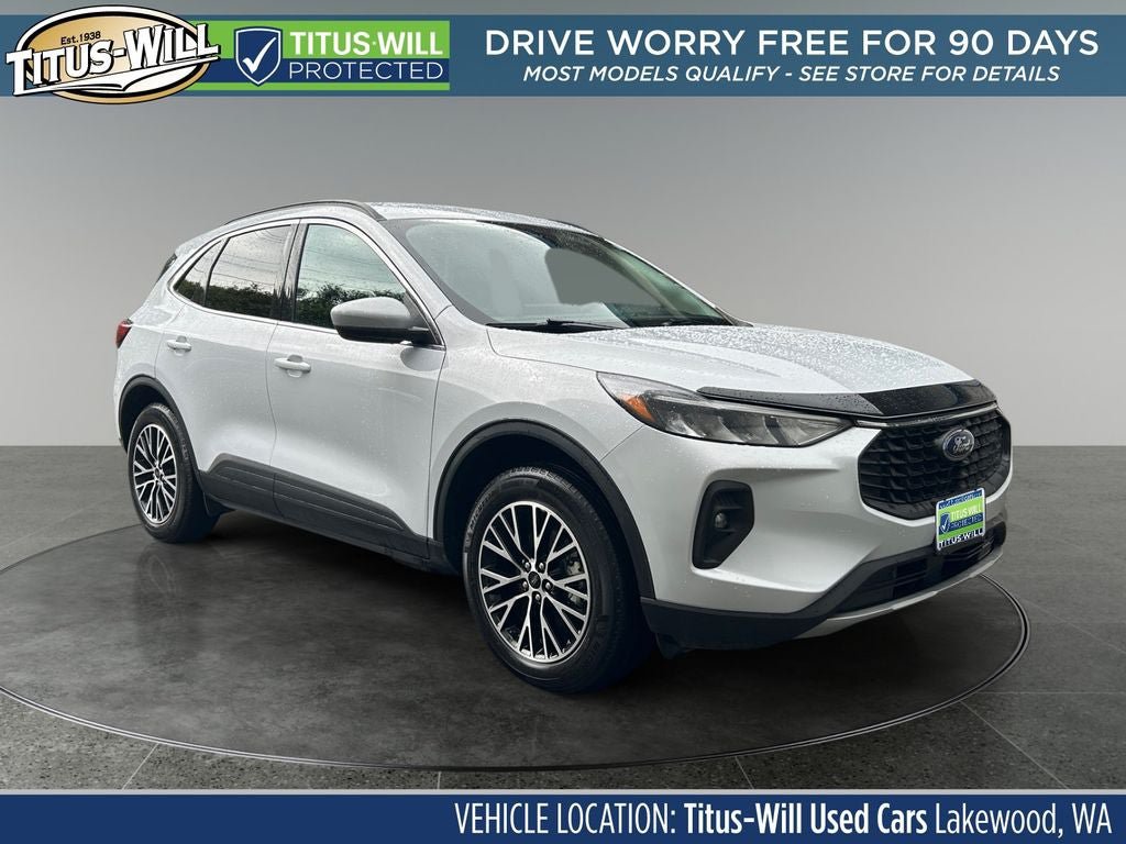 Used 2025 Ford Escape SE FWD image 1