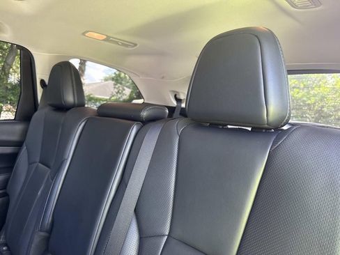 Used 2023 Subaru Ascent Limited w/ Technology Package AWD/4WD image 15