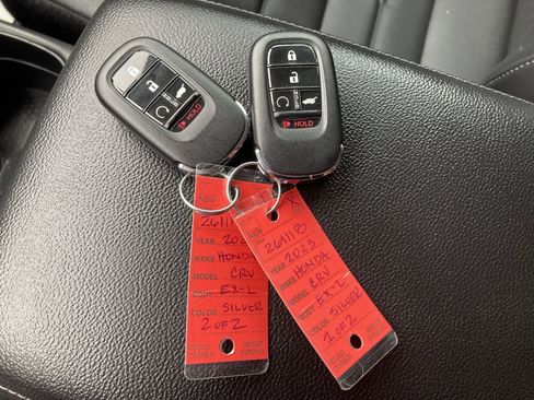 Used 2023 Honda CR-V EX-L image 45