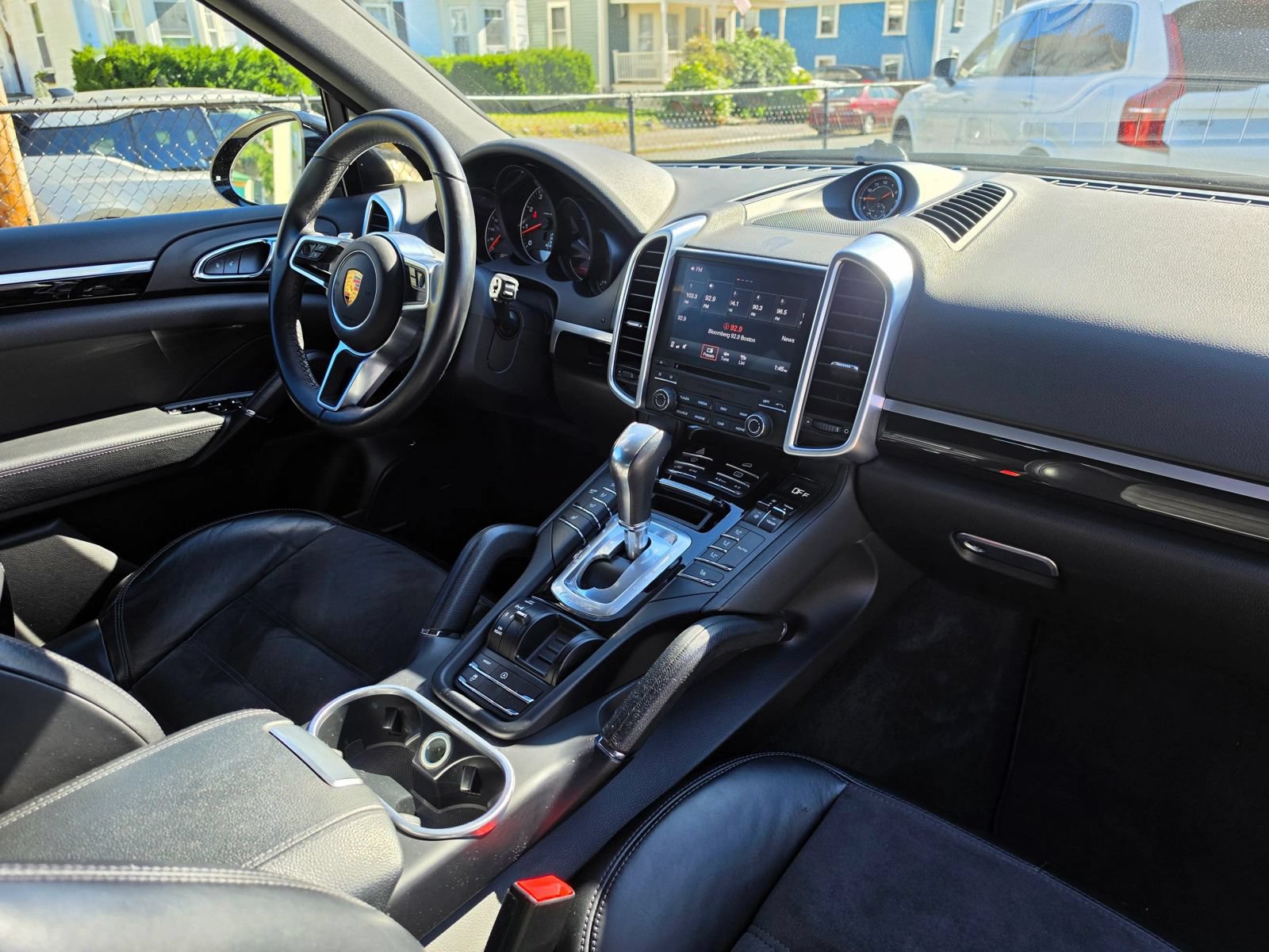 Used 2017 Porsche Cayenne AWD/4WD image 19
