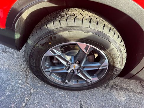 Used 2025 Chevrolet Blazer LT image 30