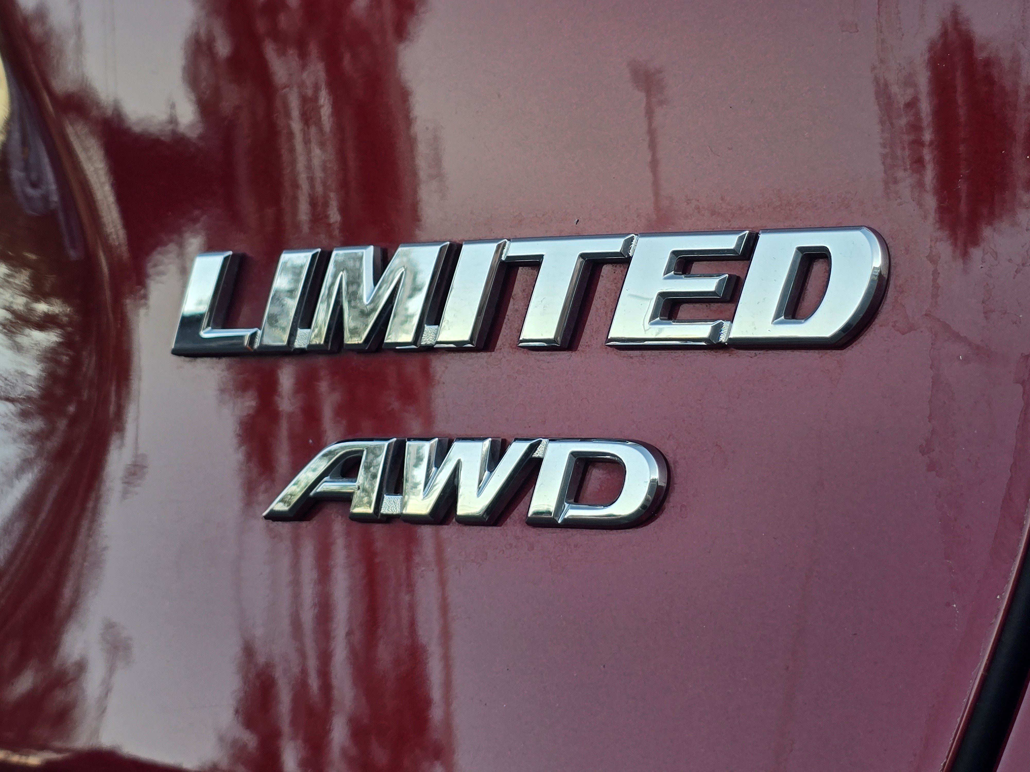 Used 2023 Toyota RAV4 Limited AWD/4WD image 31