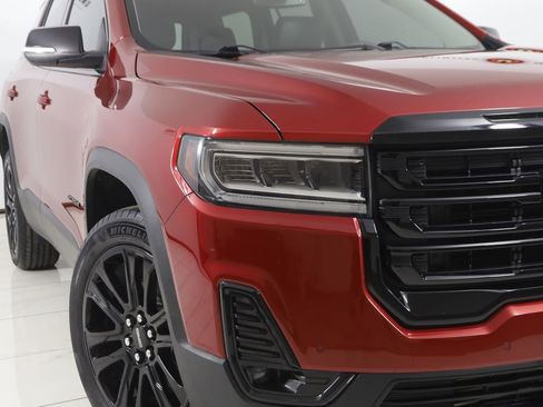 Used 2023 GMC Acadia SLT w/ Elevation Edition image 18