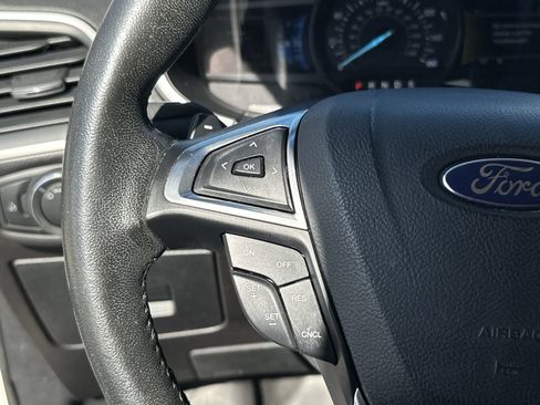 Used 2015 Ford Edge SEL w/ Equipment Group 201A image 30