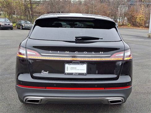 Certified 2023 Lincoln Nautilus Reserve image 6