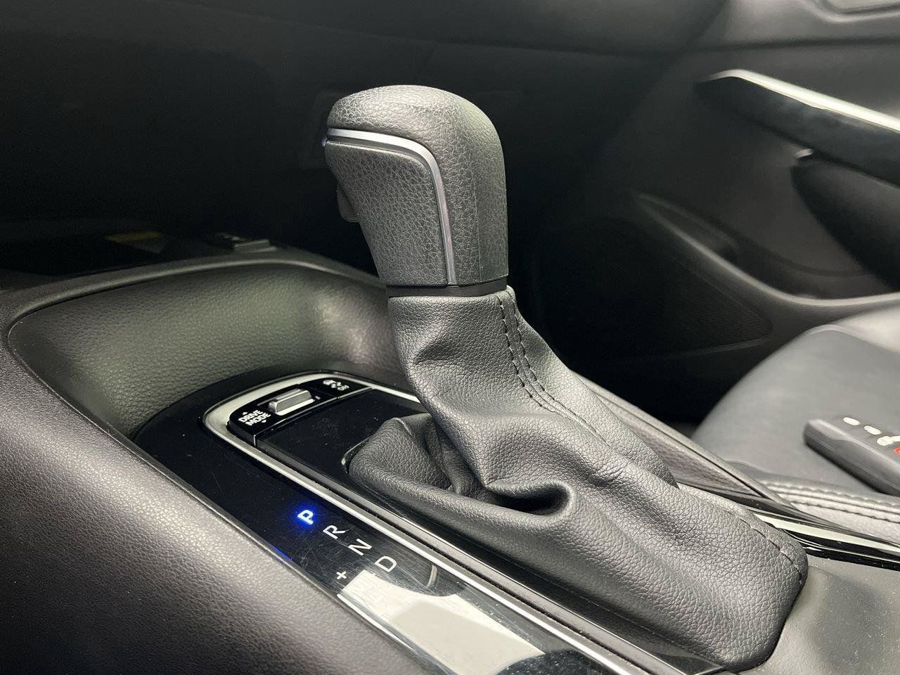 Used 2025 Toyota Corolla XSE FWD image 23