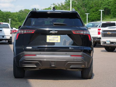 Used 2025 Chevrolet Equinox ACTIV AWD/4WD image 4