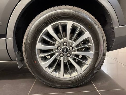 Certified 2020 Lincoln Nautilus Premier w/ Equipment Group 101A AWD/4WD image 7