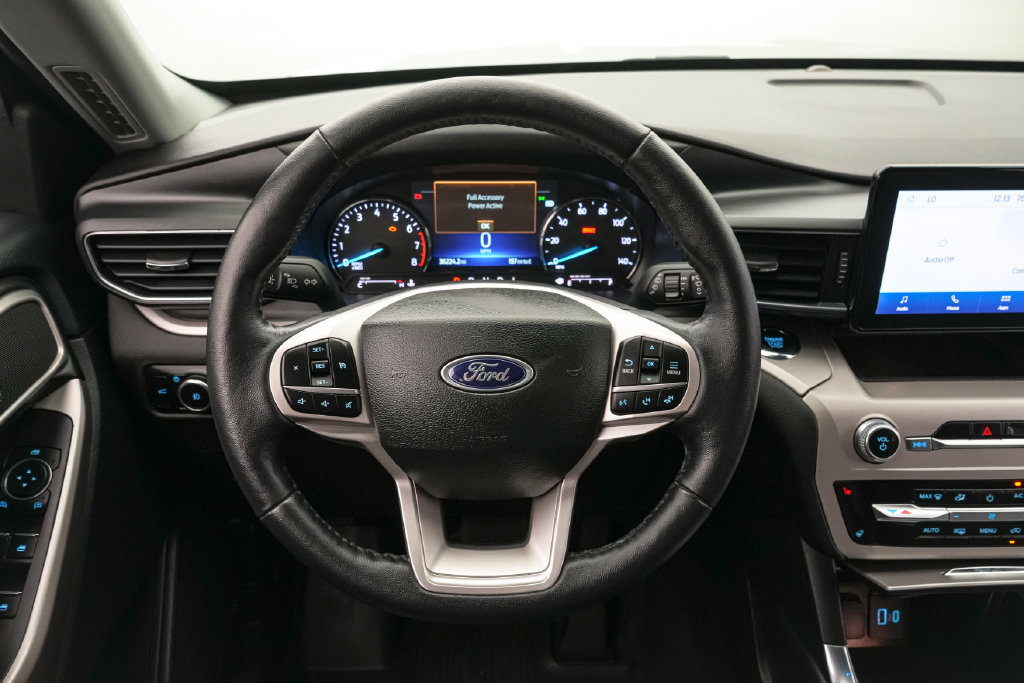 Certified 2023 Ford Explorer XLT w/ Equipment Group 202A AWD/4WD image 13