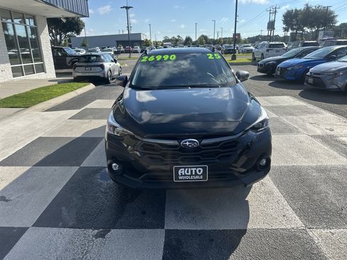 Used 2025 Subaru Crosstrek 2.5i Premium AWD/4WD image 2