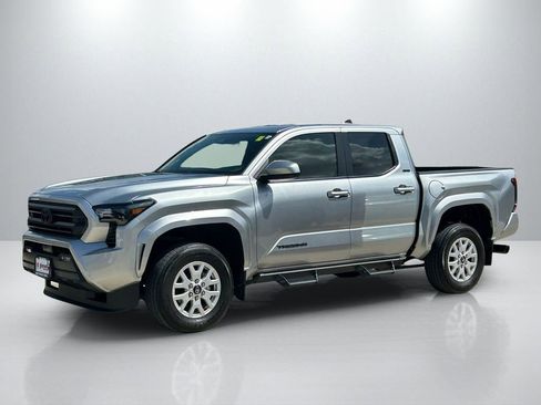 Used 2024 Toyota Tacoma SR5 RWD image 8