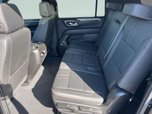 Used 2024 Chevrolet Suburban RST w/ Luxury Package AWD/4WD image 21