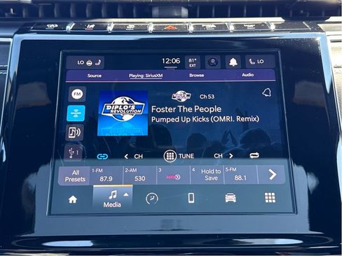 Used 2023 Jeep Grand Cherokee L Laredo AWD/4WD image 22
