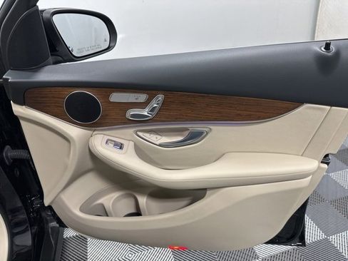 Certified 2022 Mercedes-Benz GLC 300 4MATIC image 30