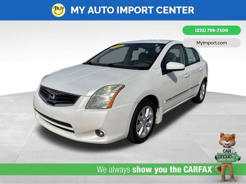 Used 2011 Nissan Sentra 2.0 SL w/ Navigation Pkg image 3
