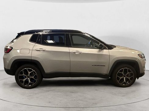 Used 2025 Jeep Compass Limited AWD/4WD image 6