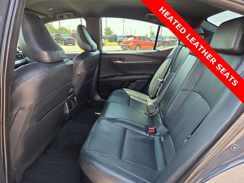 Used 2025 Toyota Camry XSE FWD image 10