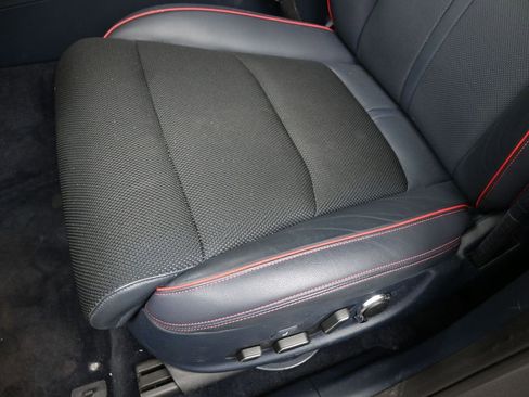 Used 2025 Genesis GV70 2.5T w/ Sport Prestige Package image 22