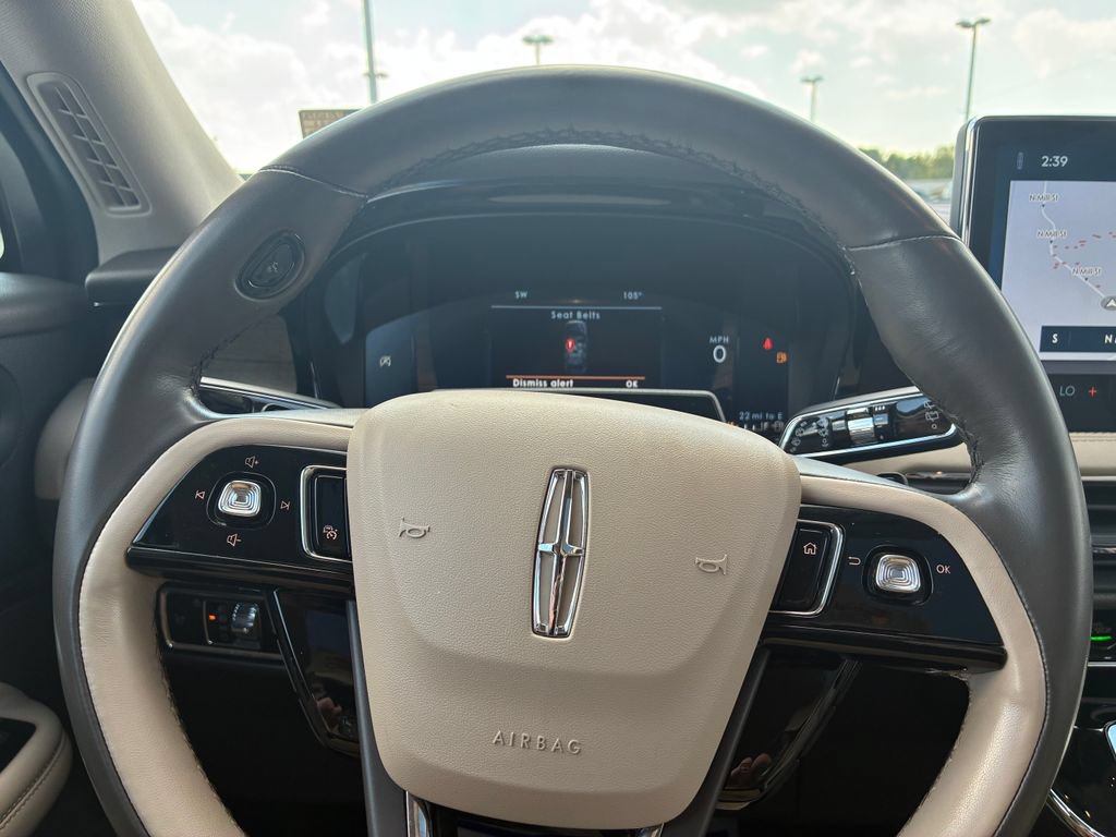 Used 2023 Lincoln Corsair Reserve w/ Equipment Group 202A AWD/4WD image 17