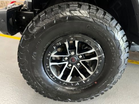 Used 2025 Jeep Wrangler Unlimited Rubicon AWD/4WD image 6