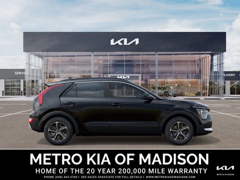 New 2026 Kia Niro LX image 7