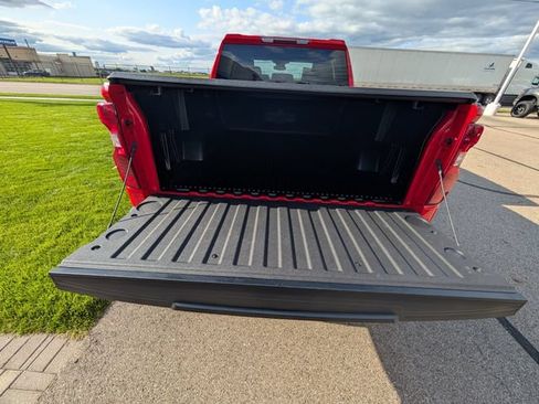 Used 2023 Chevrolet Silverado 1500 Custom AWD/4WD image 9