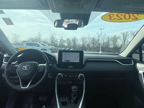Used 2023 Toyota RAV4 XLE w/ Convenience Package image 14