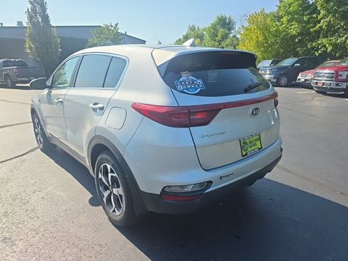 Used 2022 Kia Sportage LX AWD/4WD image 5