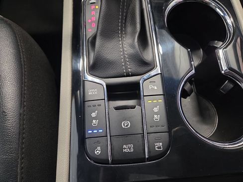 Used 2021 Kia Sedona SX FWD image 20