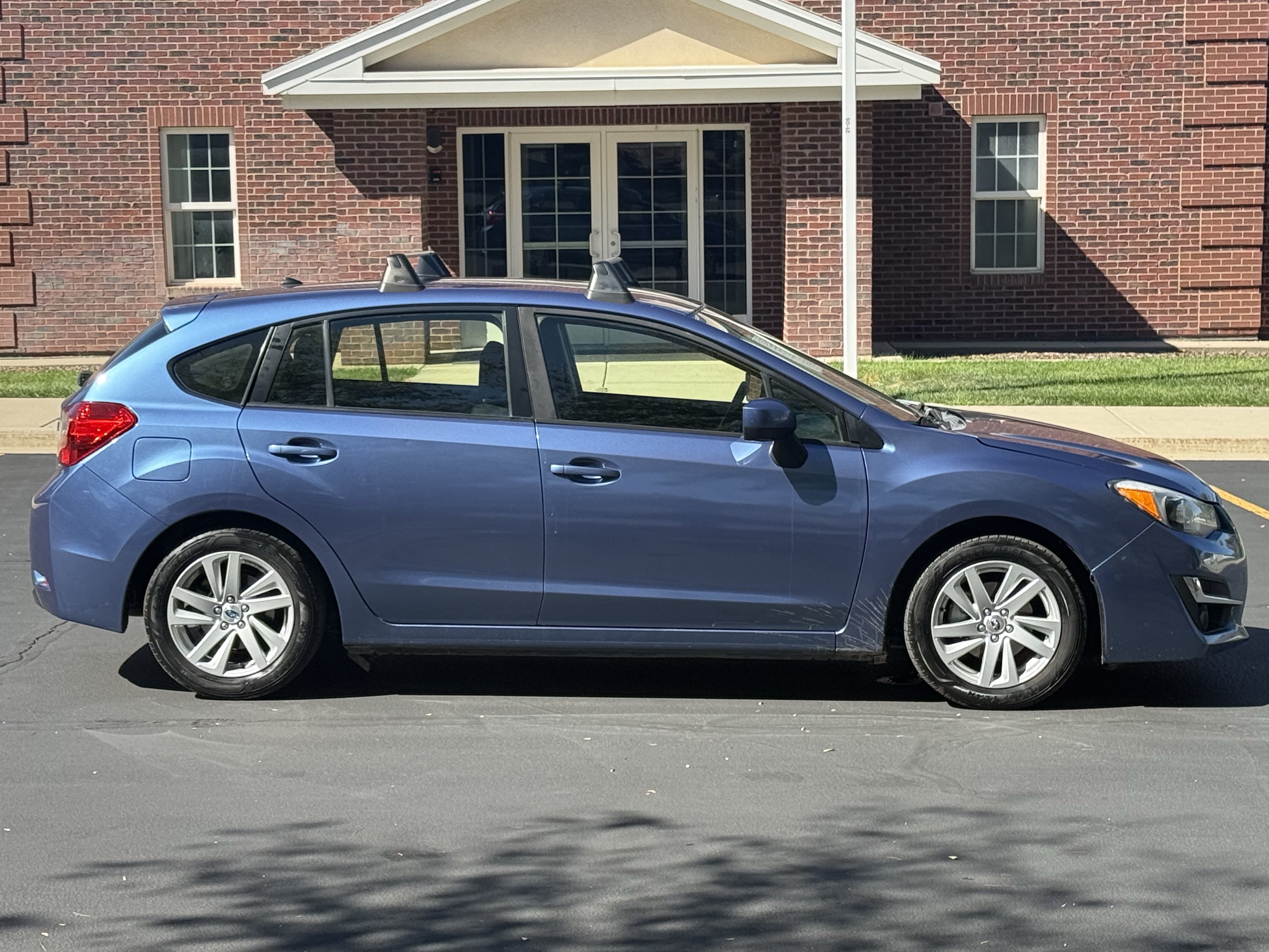 Used 2016 Subaru Impreza 2.0i Premium AWD/4WD image 3