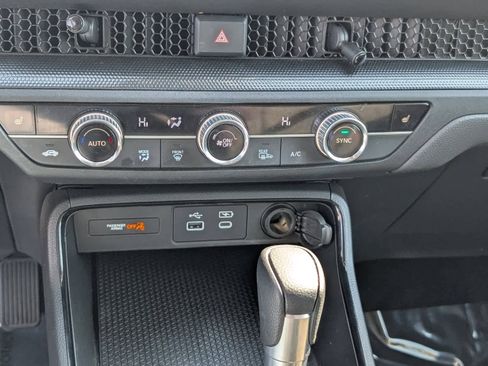 Certified 2024 Honda CR-V EX image 25