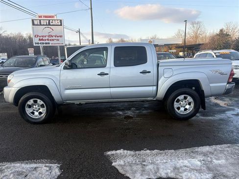 Used 2005 Toyota Tacoma 4x4 Double Cab image 2
