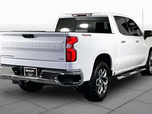 Used 2023 GMC Sierra 1500 Elevation w/ Elevation Premium Package AWD/4WD image 13