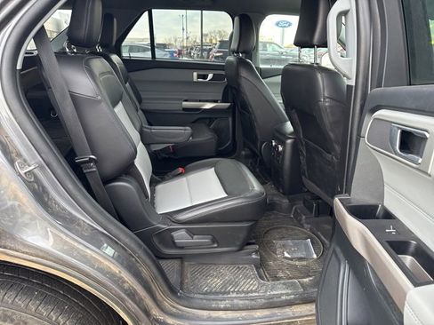 Used 2023 Ford Explorer XLT w/ Equipment Group 202A image 11
