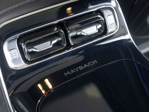 Used 2024 Mercedes-Benz Maybach S 580 4MATIC image 52