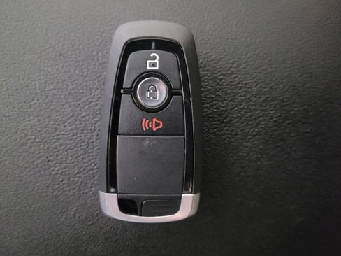 Used 2019 Ford Explorer XLT w/ Class III Trailer Tow Package image 32