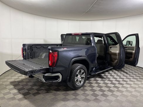 Used 2024 GMC Sierra 1500 SLT w/ SLT Convenience Package image 14