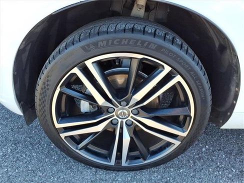 Used 2020 Volvo XC60 T5 R-Design w/ Protection Package Premier image 9