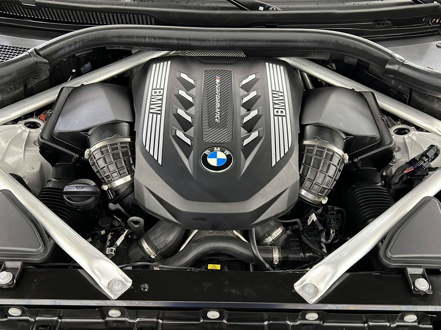 Used 2023 BMW X6 M50i w/ Climate Comfort Package AWD/4WD image 37