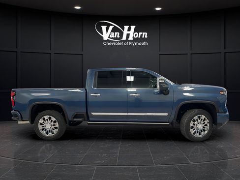 New 2026 Chevrolet Silverado 2500 High Country w/ High Country Premium Package AWD/4WD image 8