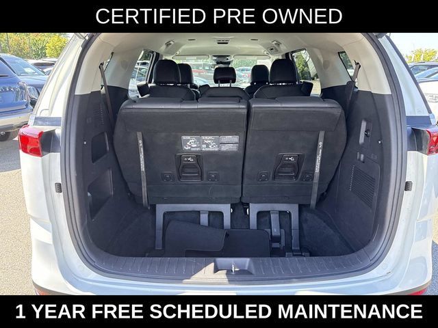 Used 2024 Kia Carnival EX FWD image 12