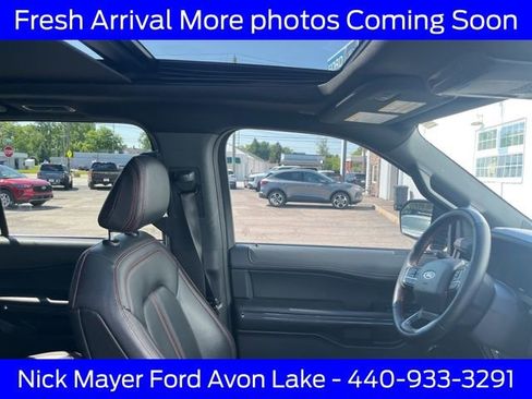 Used 2023 Ford Expedition Limited AWD/4WD image 13