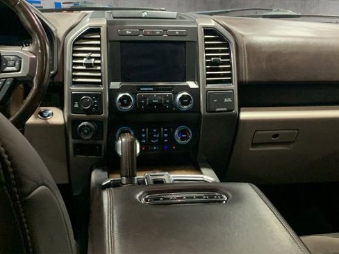 Used 2020 Ford F150 Limited image 28