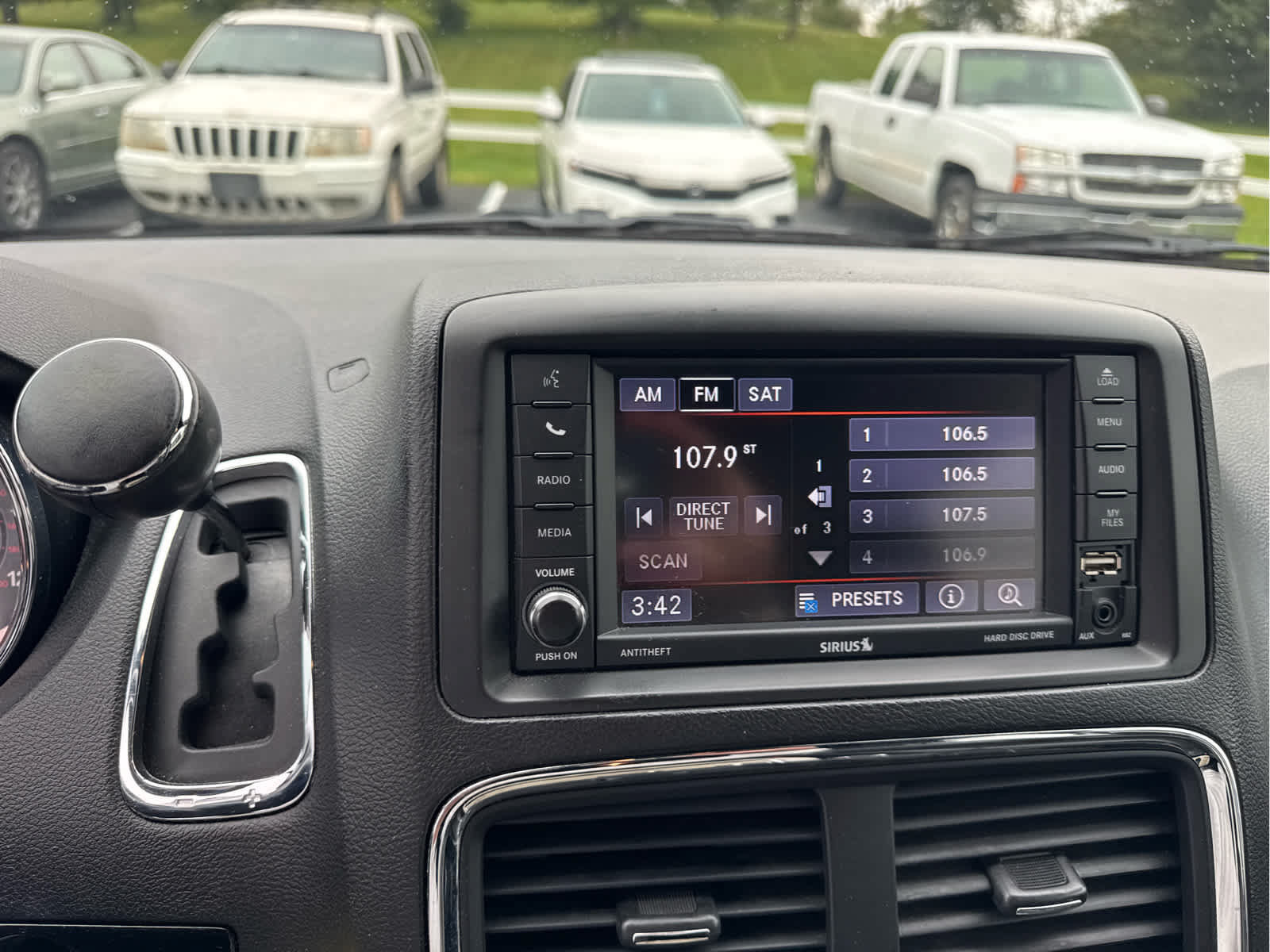 Used 2019 Dodge Grand Caravan SXT FWD image 16