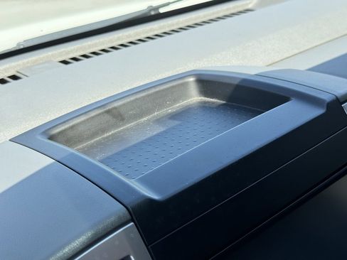 Used 2019 Nissan Frontier SV image 49