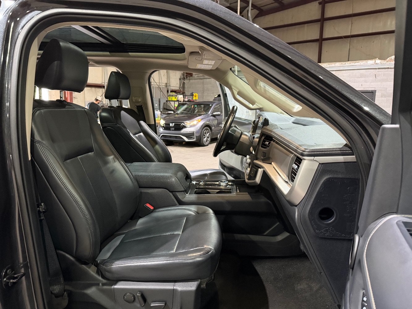 Used 2023 Ford Expedition Max XLT AWD/4WD image 26