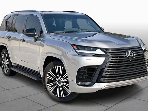 Used 2024 Lexus LX 600 4WD w/ Appearance Package image 3