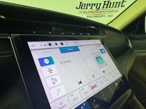 Used 2021 Jeep Grand Cherokee L Limited RWD image 14