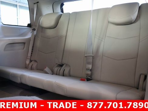 Used 2016 Cadillac Escalade Premium image 14