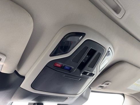 Used 2025 Subaru Outback Premium image 71